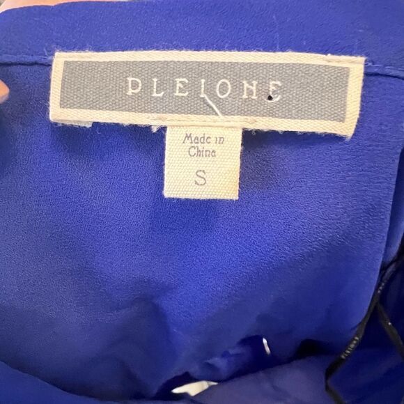 Pleione Blue Blouse - Picture 8 of 8